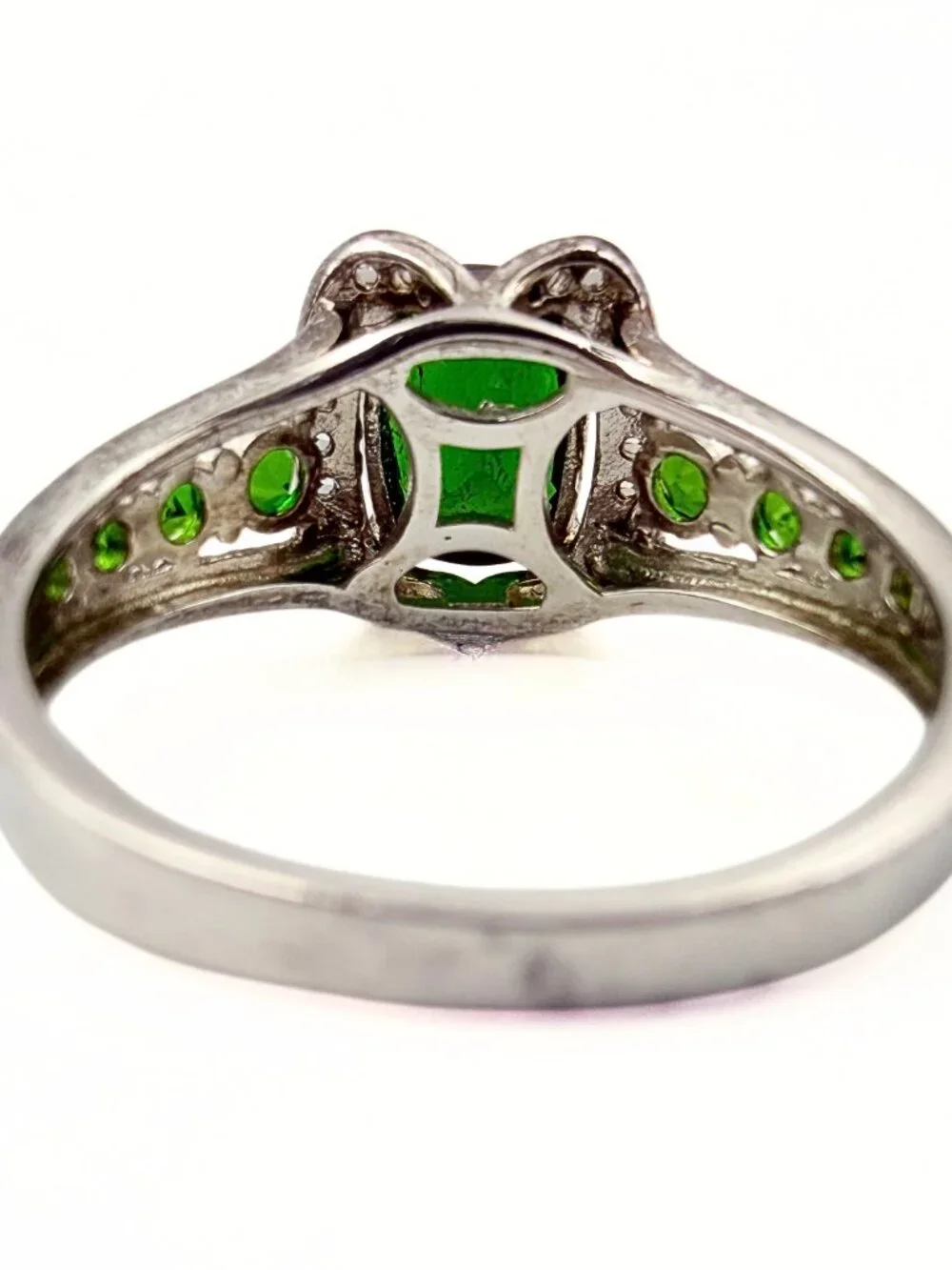 Contemporary Marked Sterling Silver Cushion Cut Green Tourmaline Ring Sz 10
